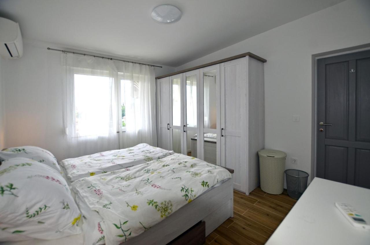 Sarah Apartment Rovinj Exteriör bild